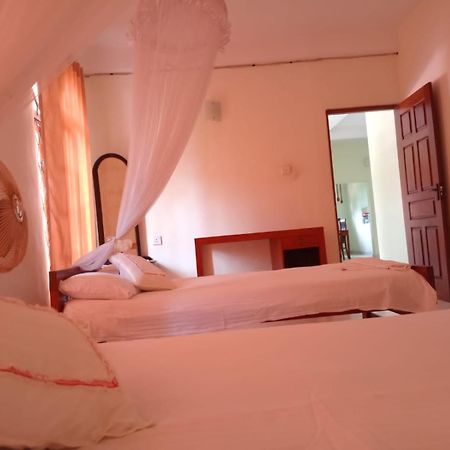 Ajanthas' Homestay Kandy Exterior photo